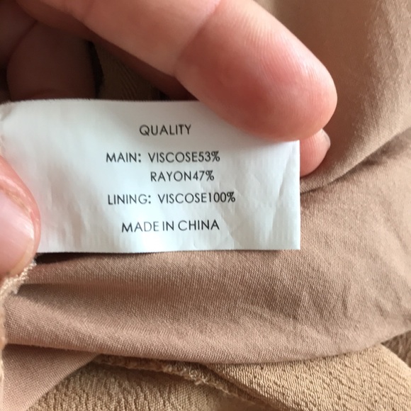 Cafe au lait dress size M fits 8/10.🤎Make me an offer 🤎 - Picture 6 of 8